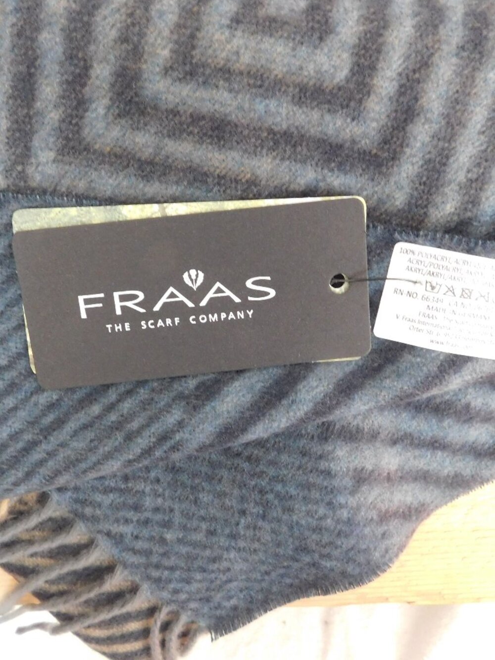 For Sale - FRAAS Scarf - The Scarf Company - Made in Germany - Men or Women's